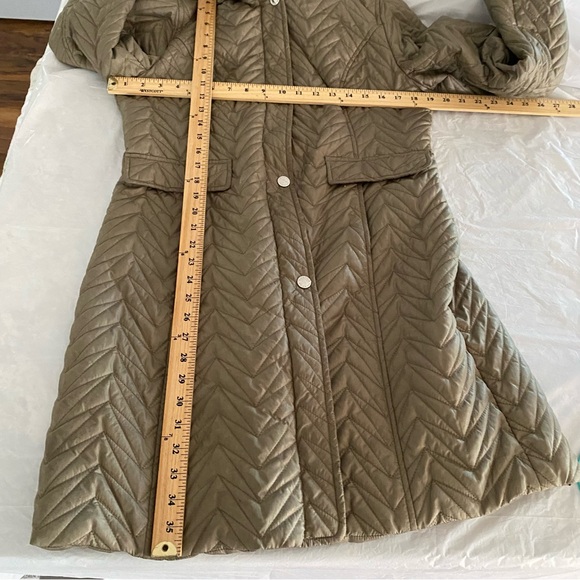 Via Spiga jacket zig zag quilted midi puffer SZ S. NWOT Color Sage. - Picture 6 of 15